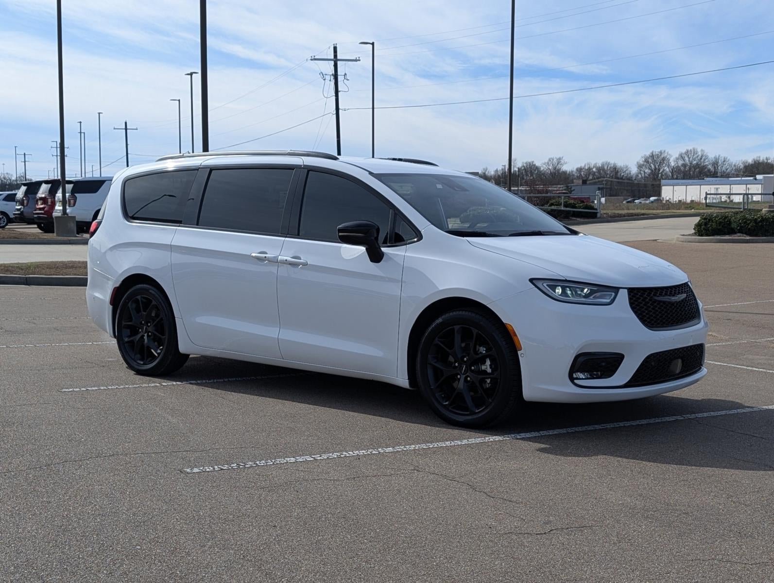 2024 Chrysler Pacifica Touring L