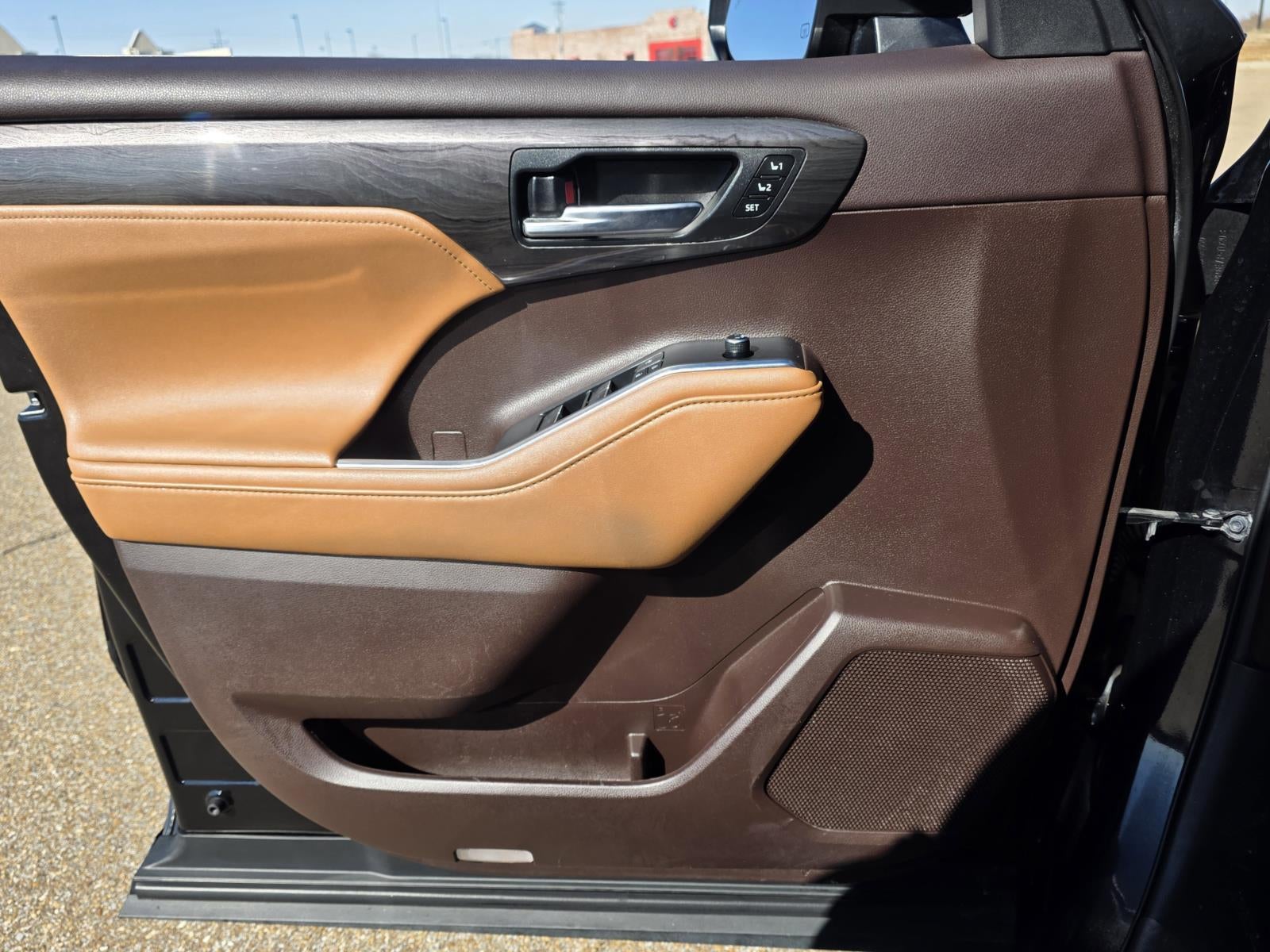 2020 Toyota Highlander Platinum