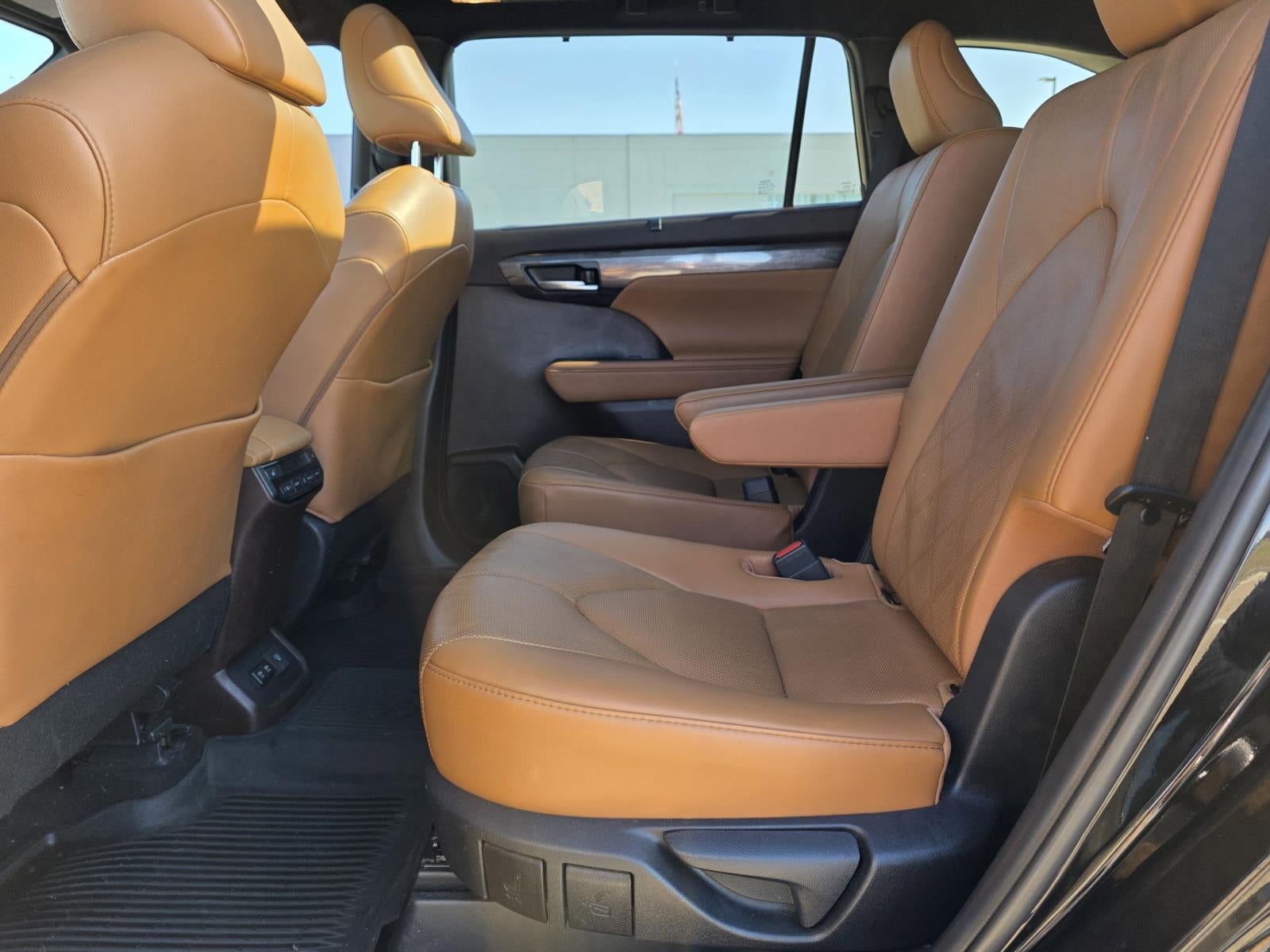 2020 Toyota Highlander Platinum