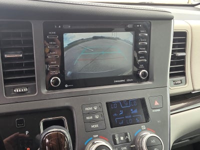 2018 Toyota Sienna XLE 8 Passenger