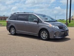2018 Toyota Sienna XLE 8 Passenger