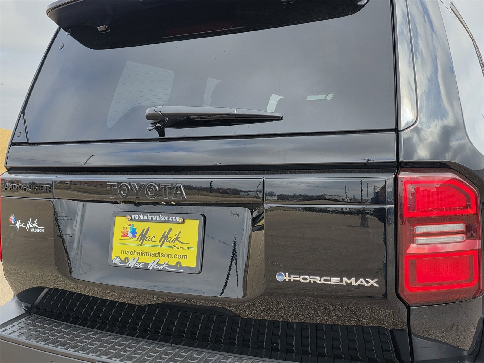 2024 Toyota Land Cruiser BASE