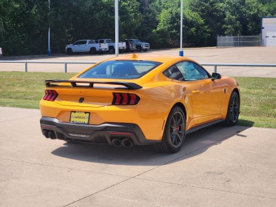 2026 Ford Mustang Dark Horse
