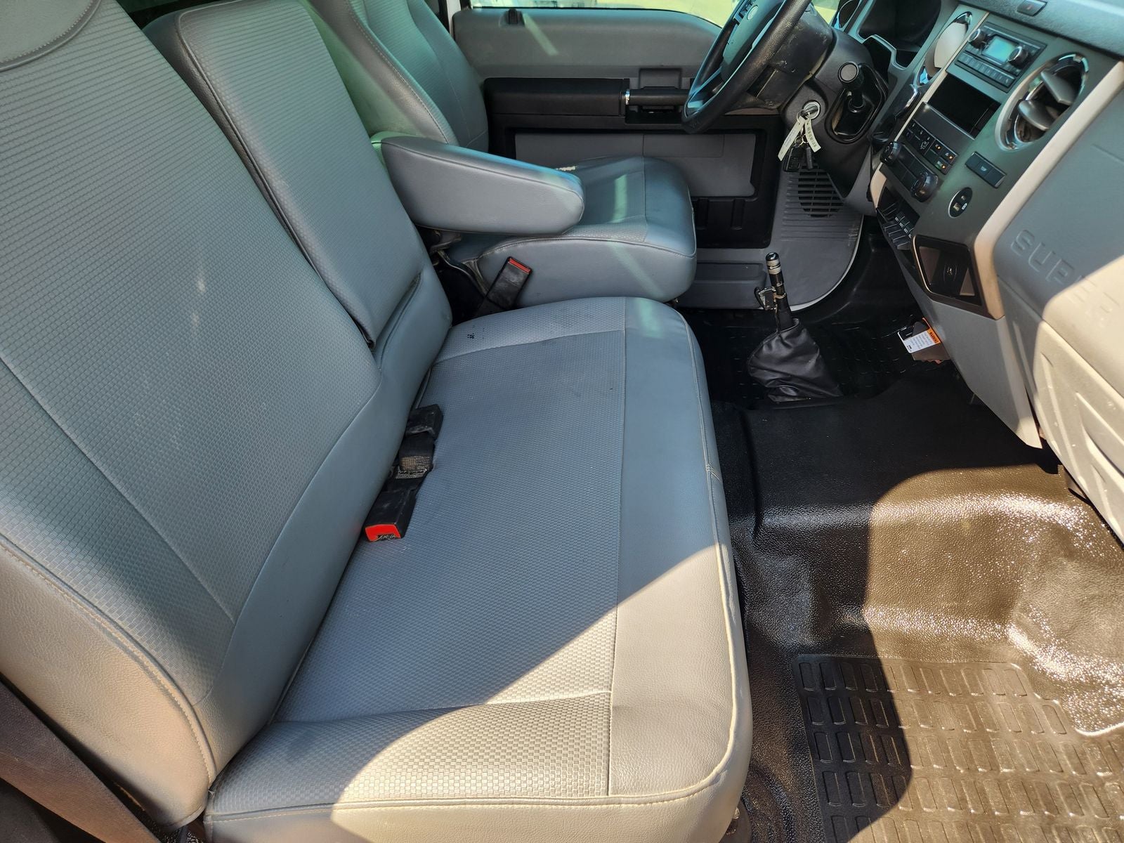 2022 Ford F-750SD Base