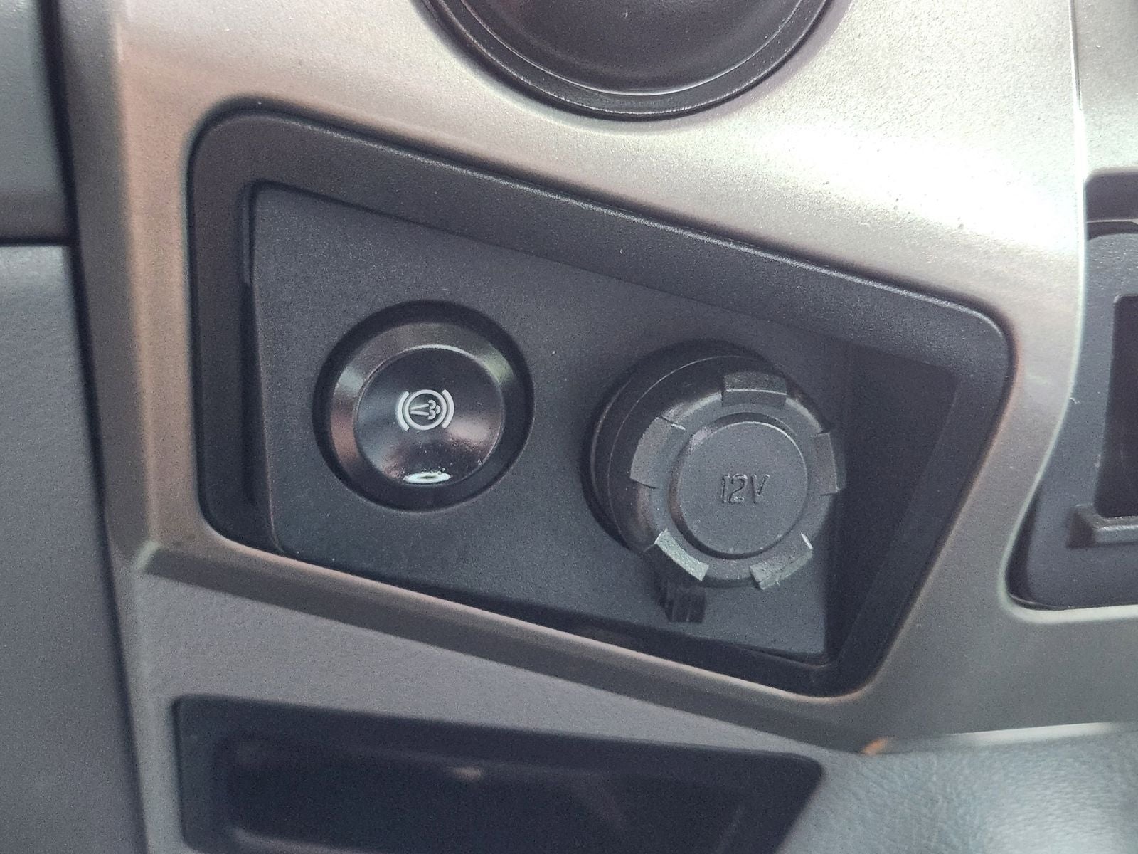 2022 Ford F-750SD Base