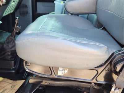 2022 Ford F-750SD Base