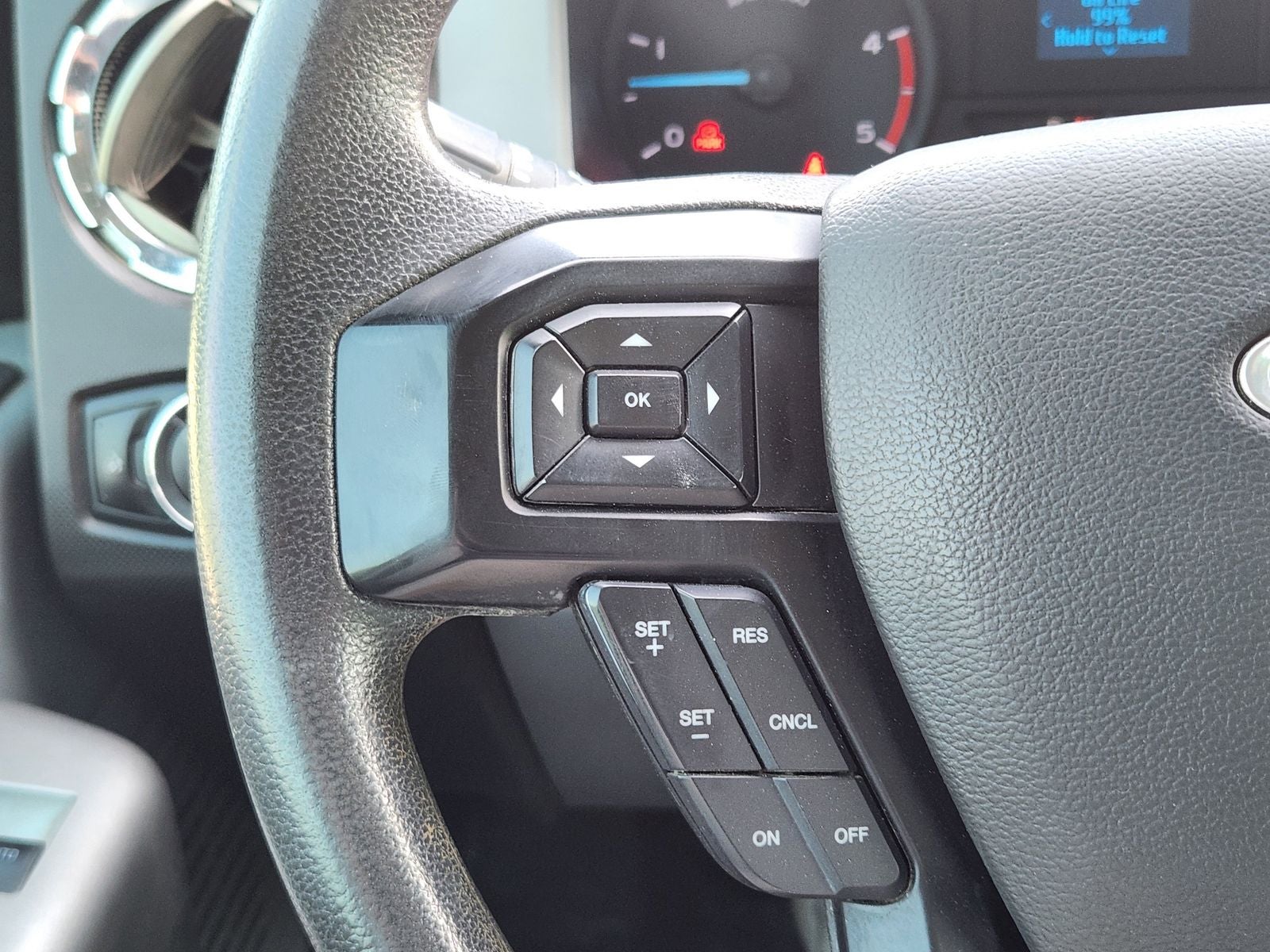 2022 Ford F-750SD Base