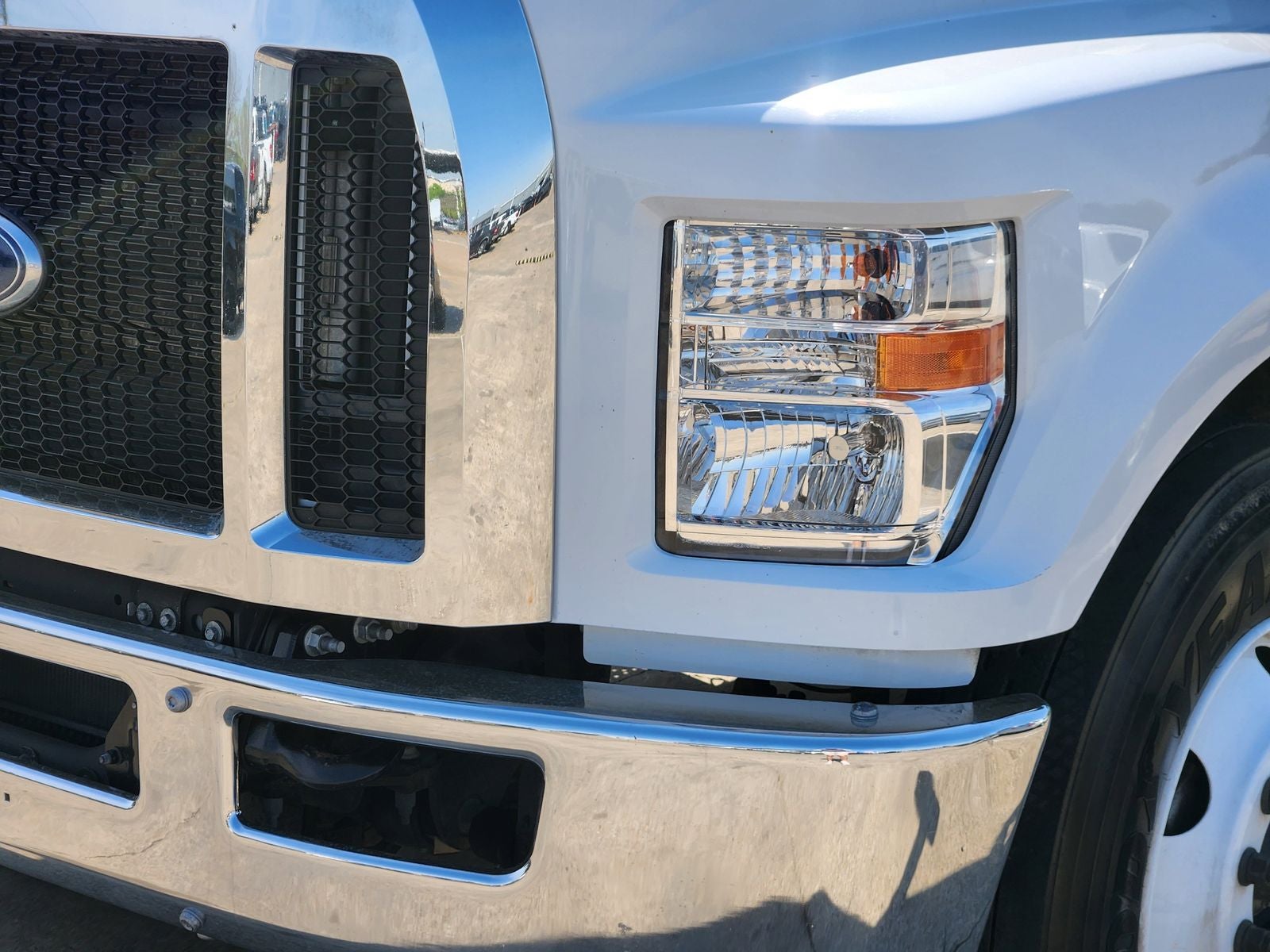 2022 Ford F-750SD Base