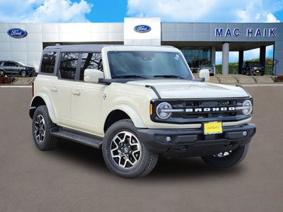2025 Ford Bronco Outer Banks