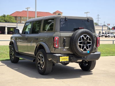 2026 Ford Bronco Outer Banks