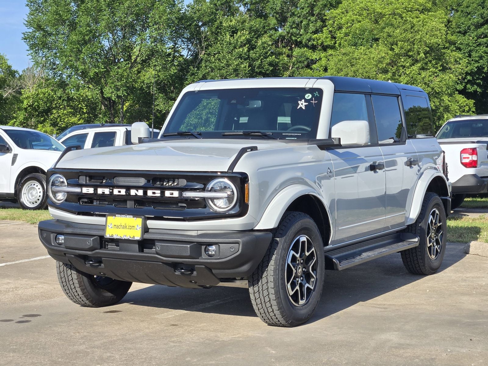 2026 Ford Bronco Outer Banks
