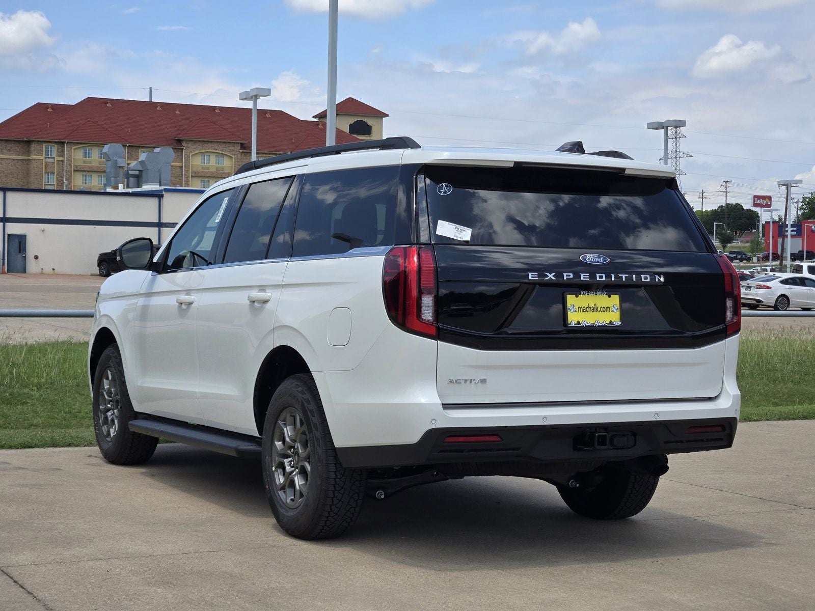 2026 Ford Expedition Active