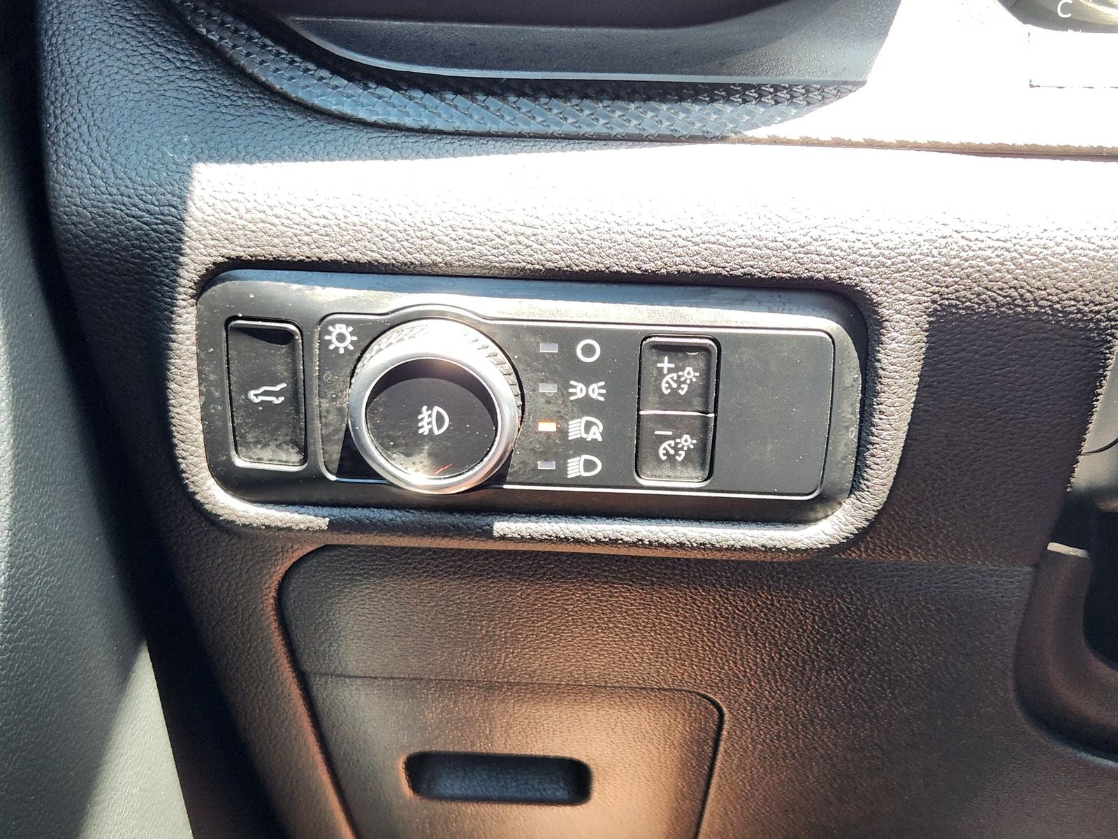 2024 Ford Explorer ST-Line