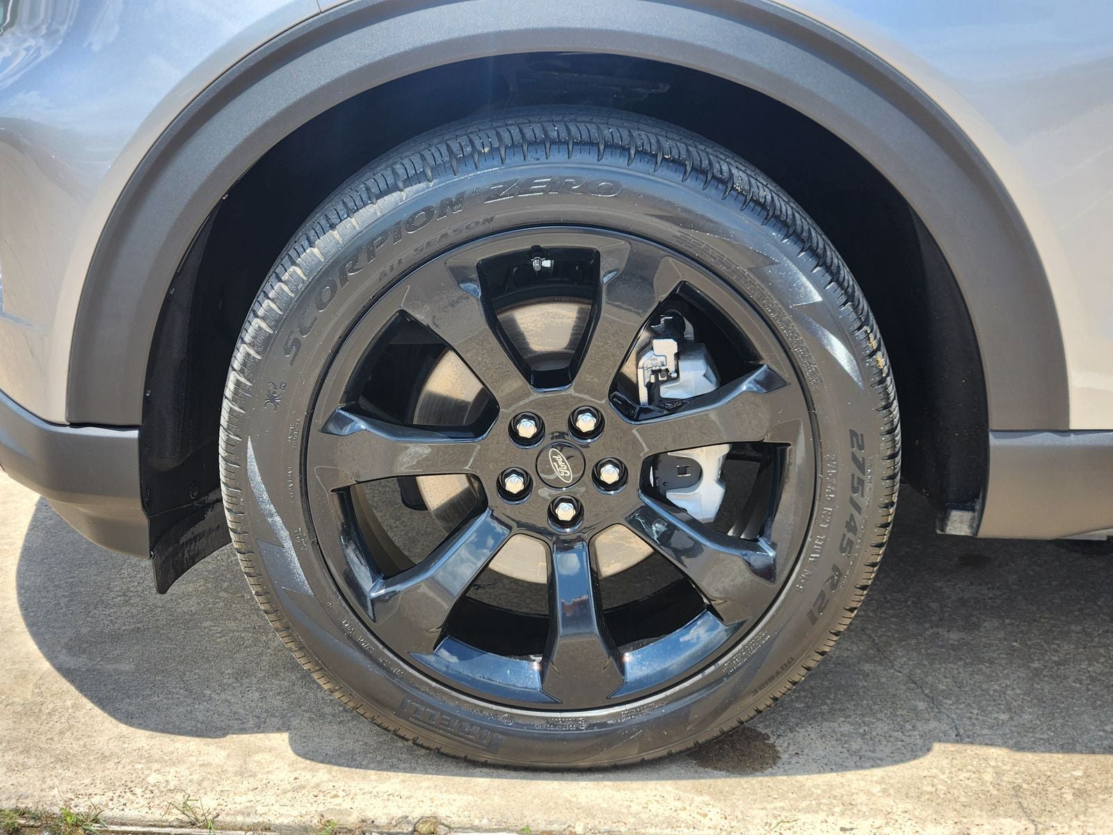 2024 Ford Explorer ST-Line