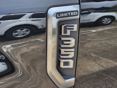 2022 Ford F-350SD Limited