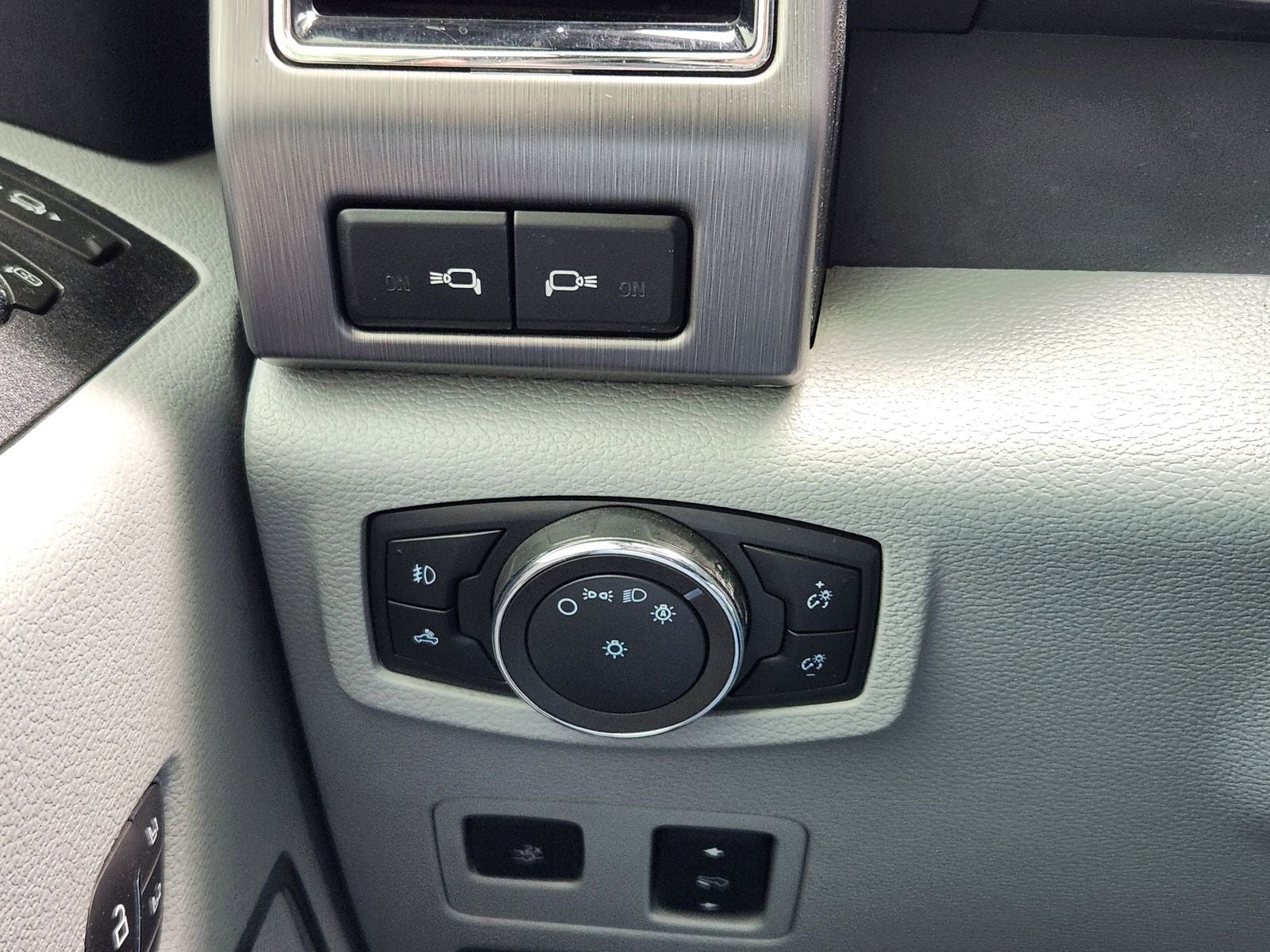 2022 Ford F-350SD Limited