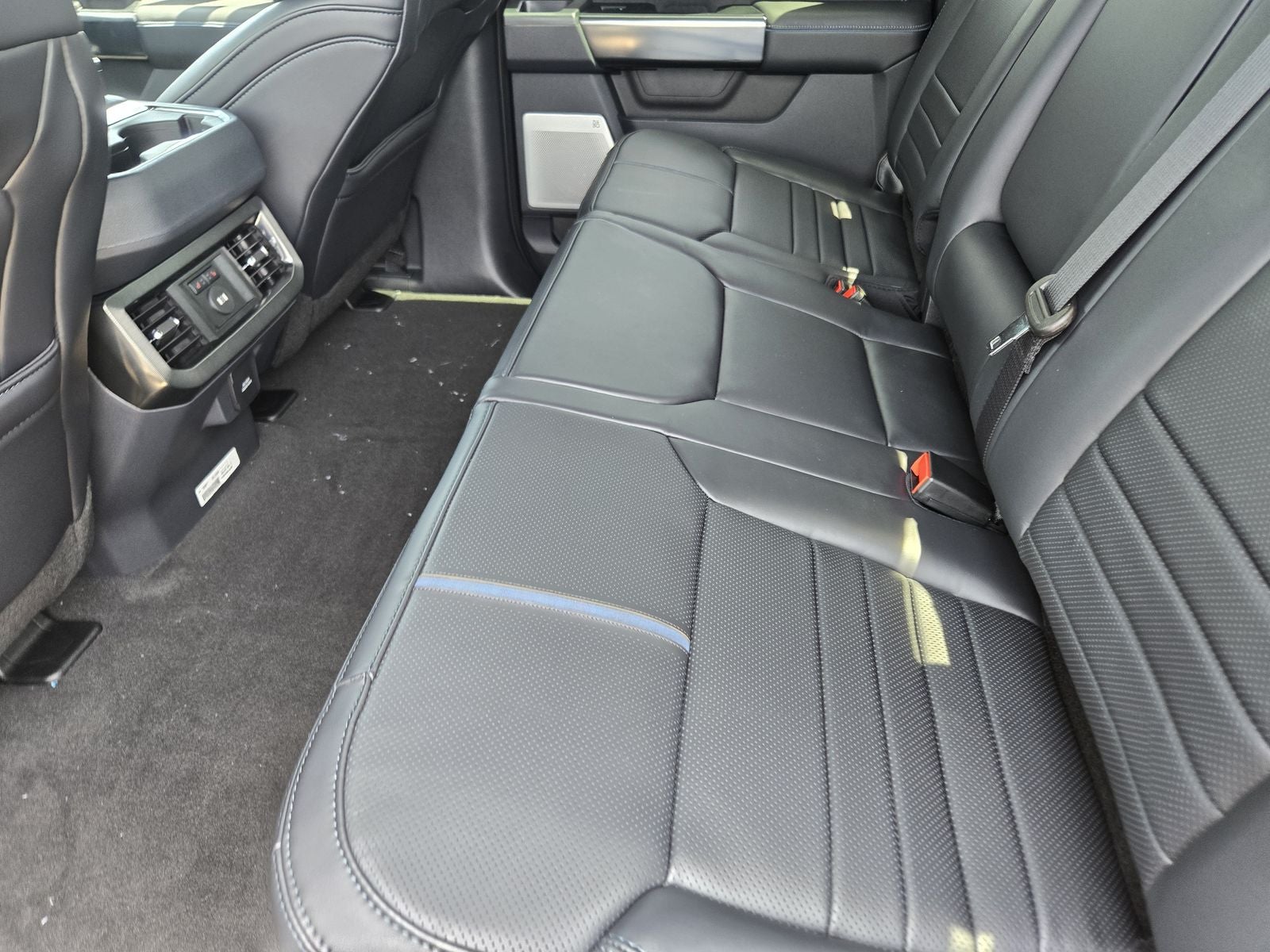 2026 Ford F-450SD Platinum DRW