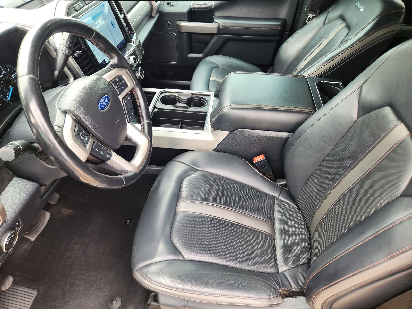 2022 Ford F-450SD Platinum