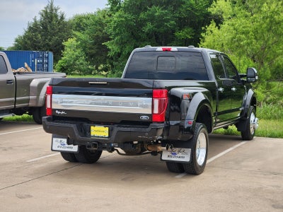 2022 Ford F-450SD Platinum