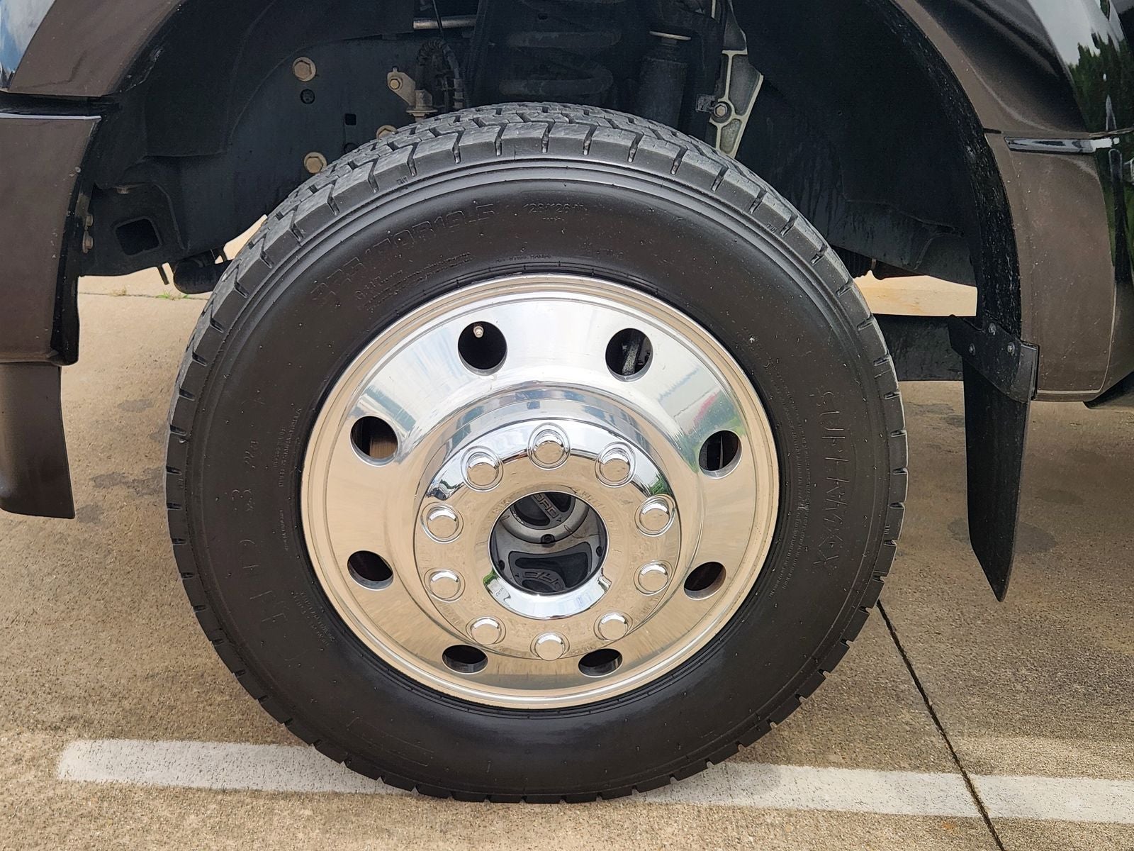 2022 Ford F-450SD Platinum