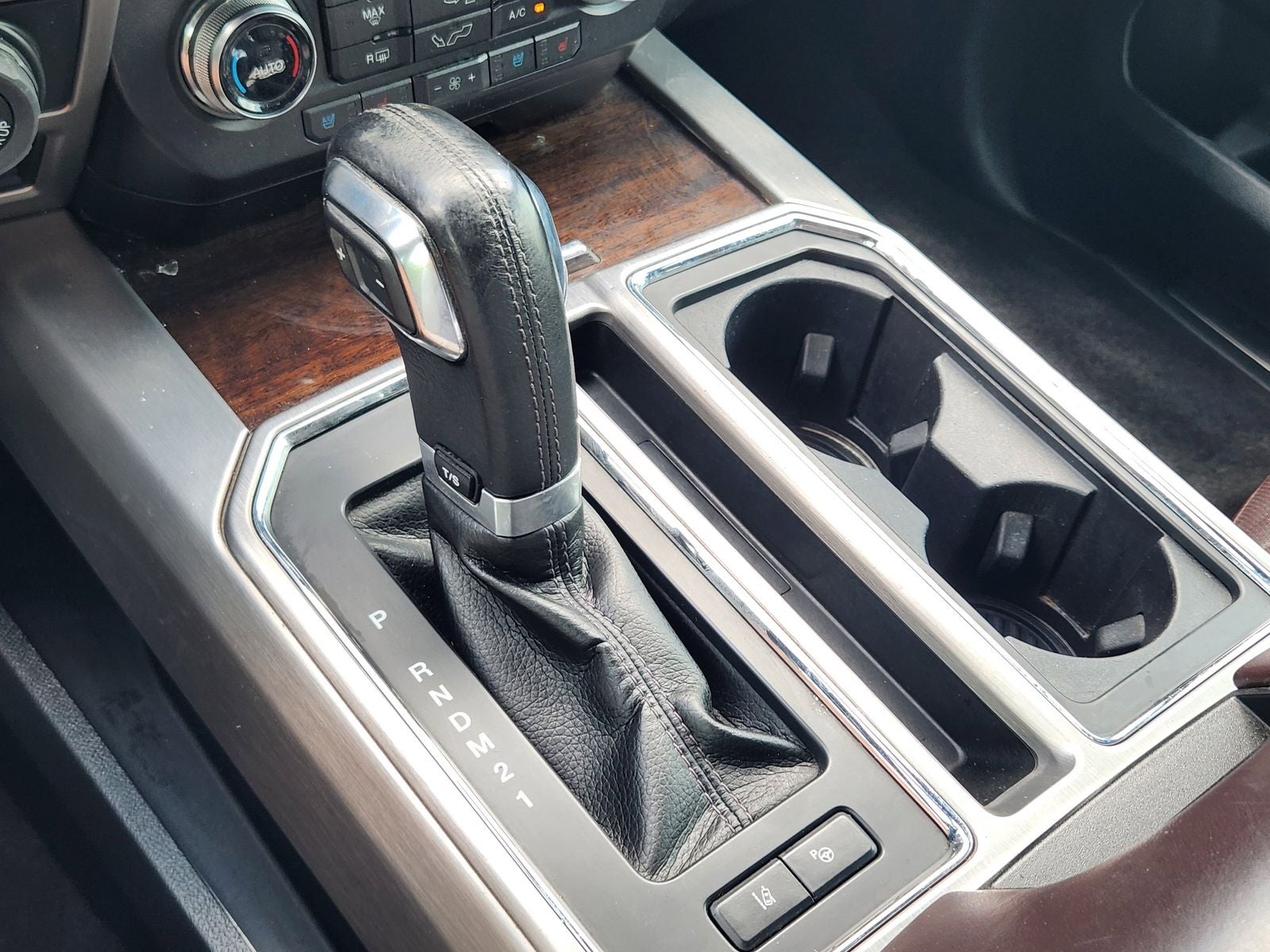 2017 Ford F-150 Platinum