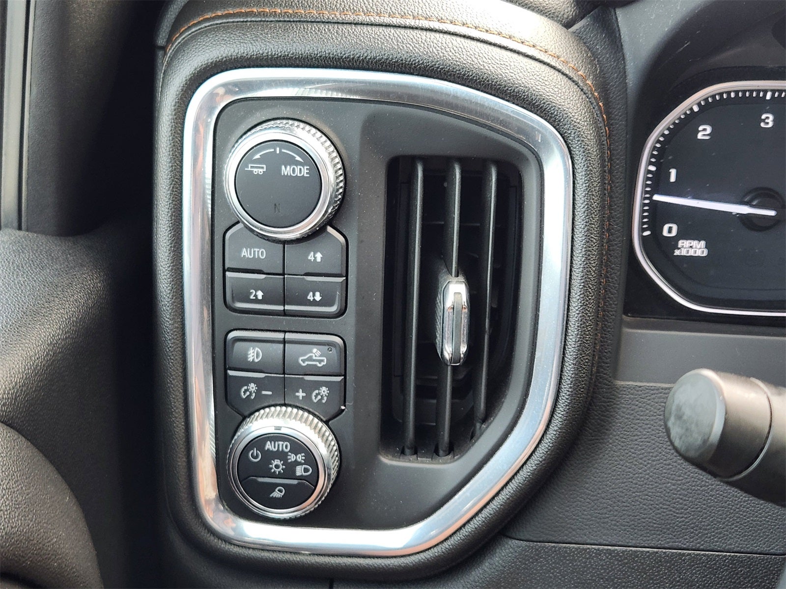 2023 GMC Sierra 2500HD AT4