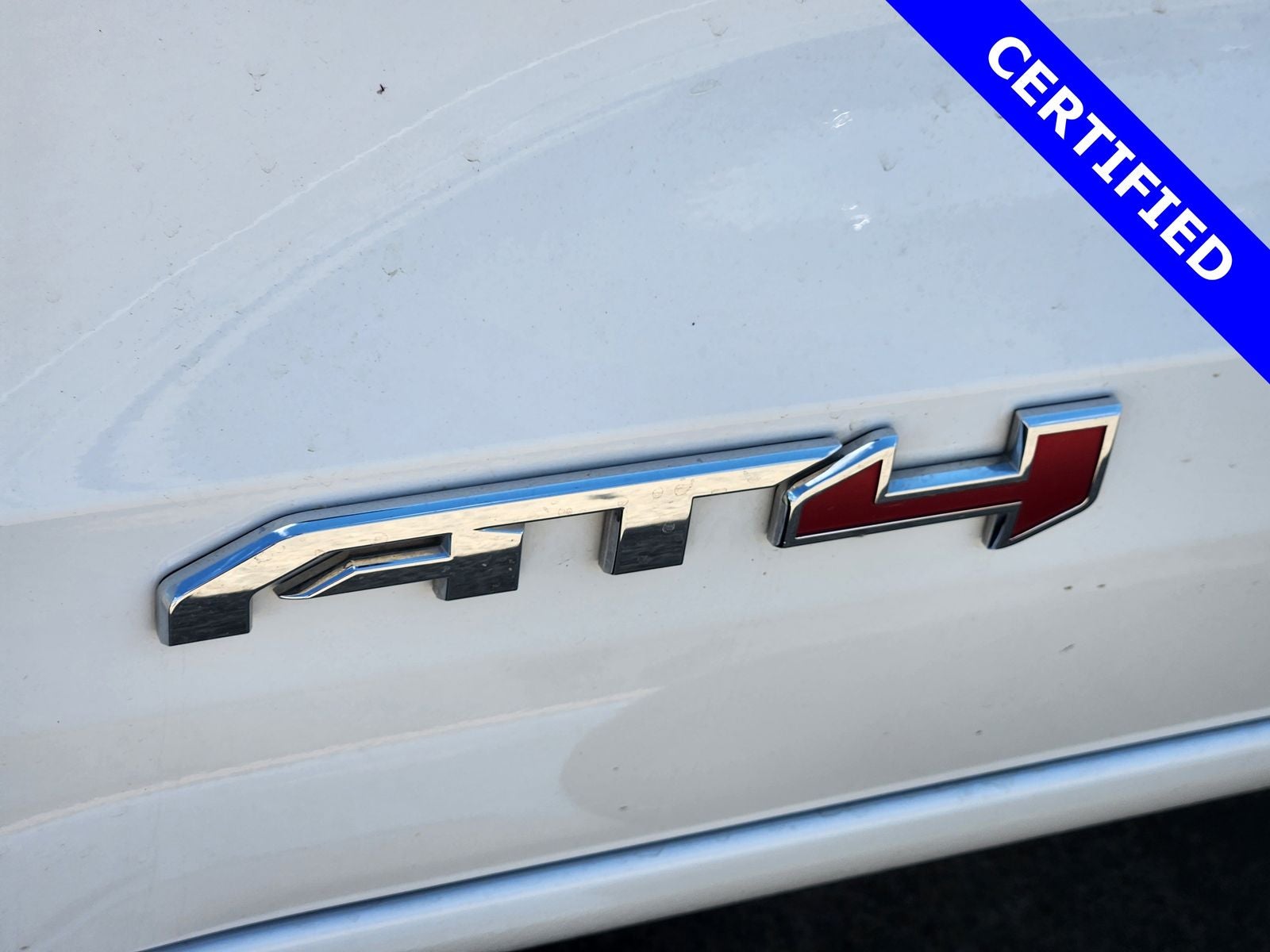 2023 GMC Canyon AT4