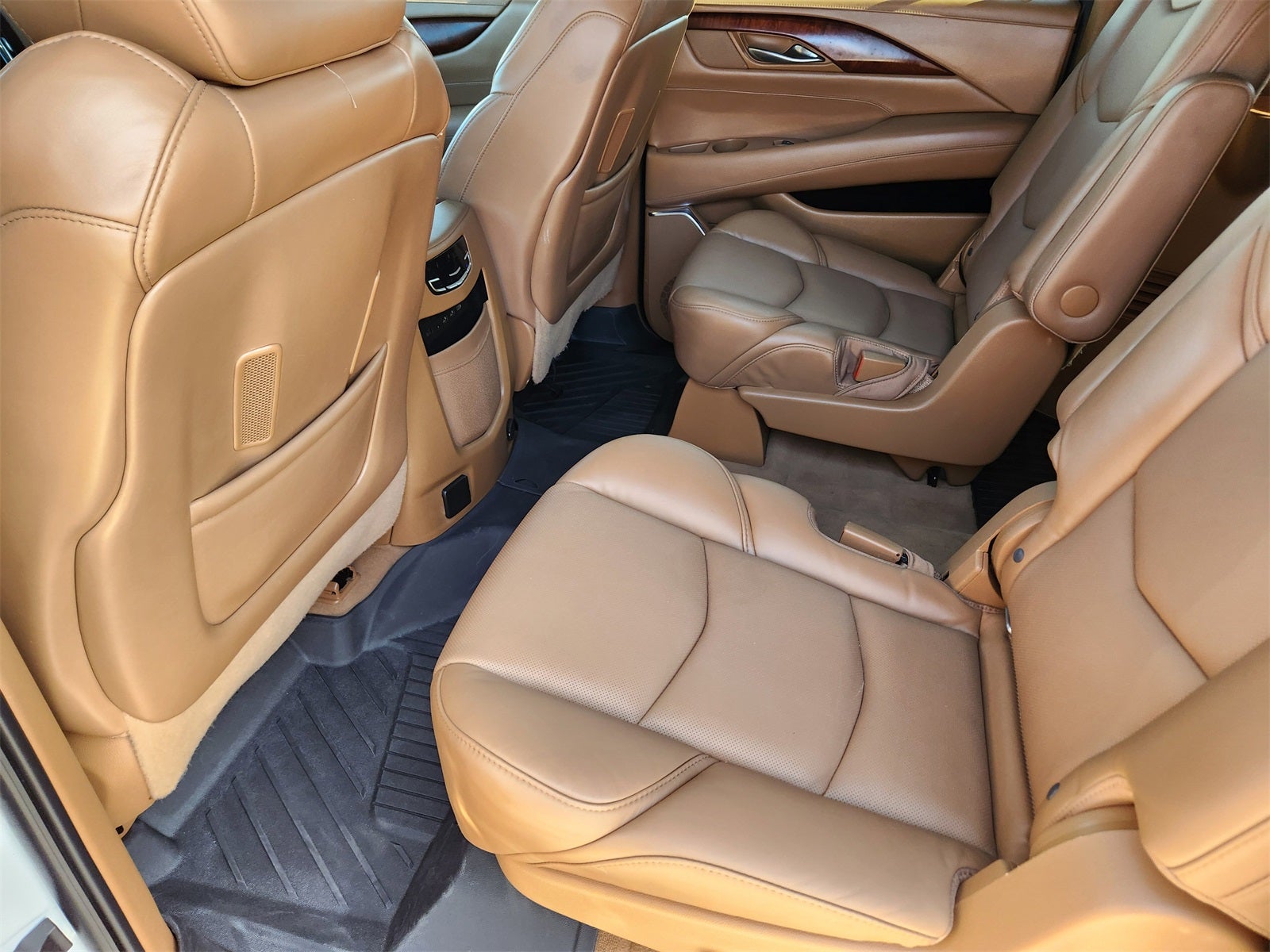 2017 Cadillac Escalade ESV Platinum Edition