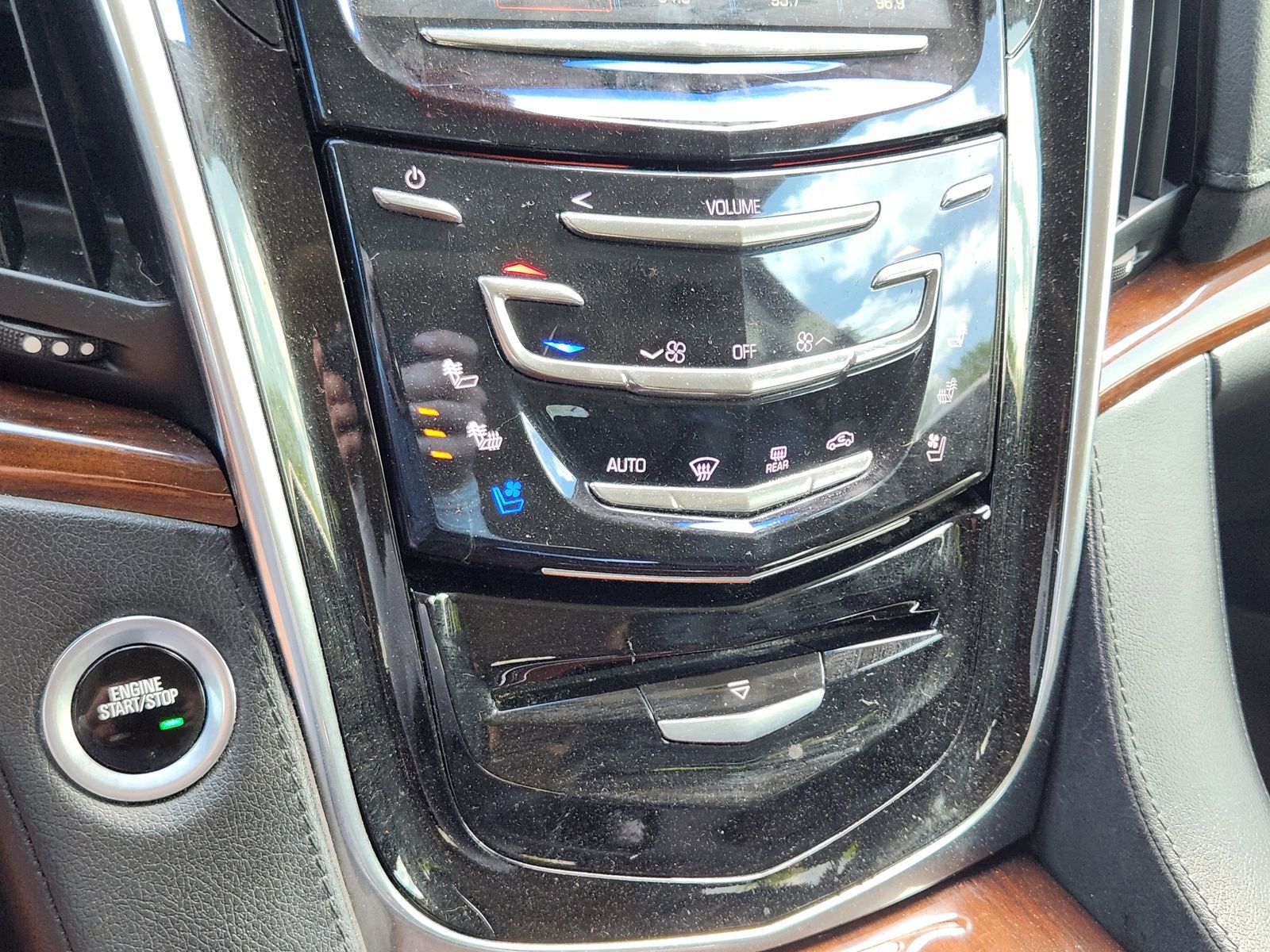 2019 Cadillac Escalade Luxury