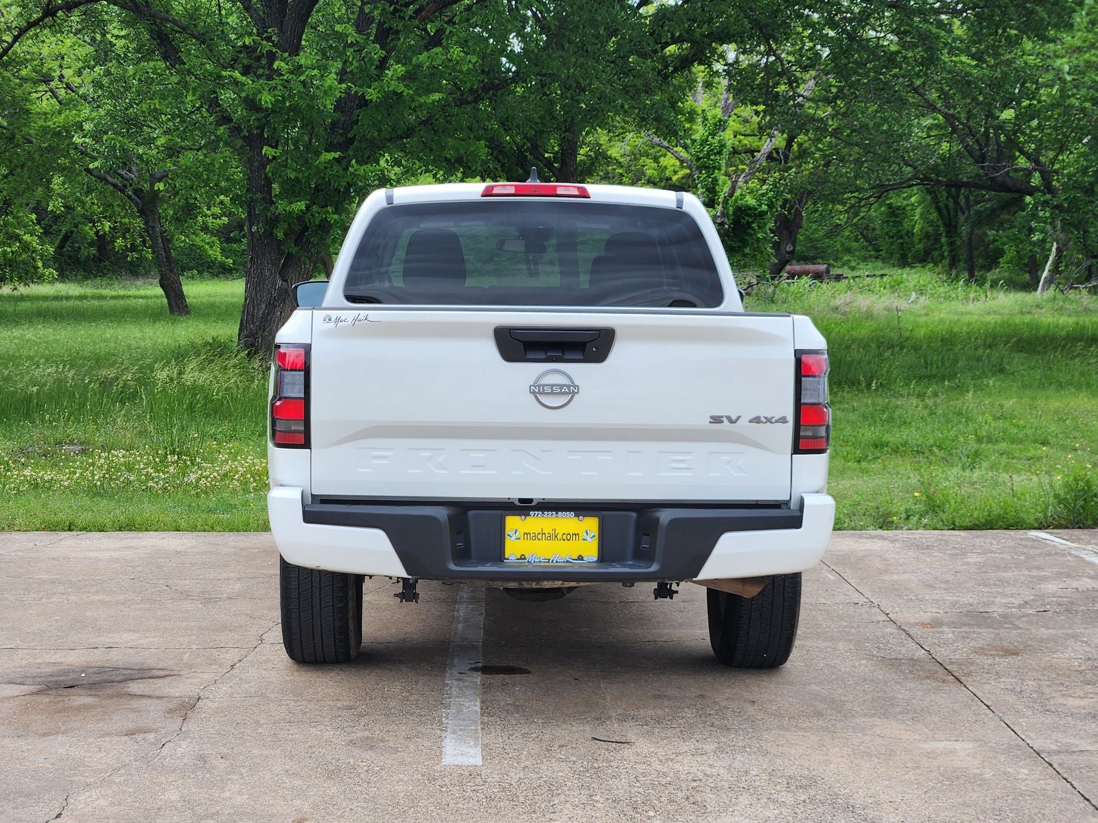 2024 Nissan Frontier SV