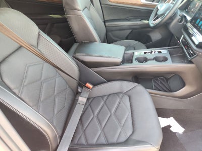 2024 Volkswagen Atlas 2.0T SE