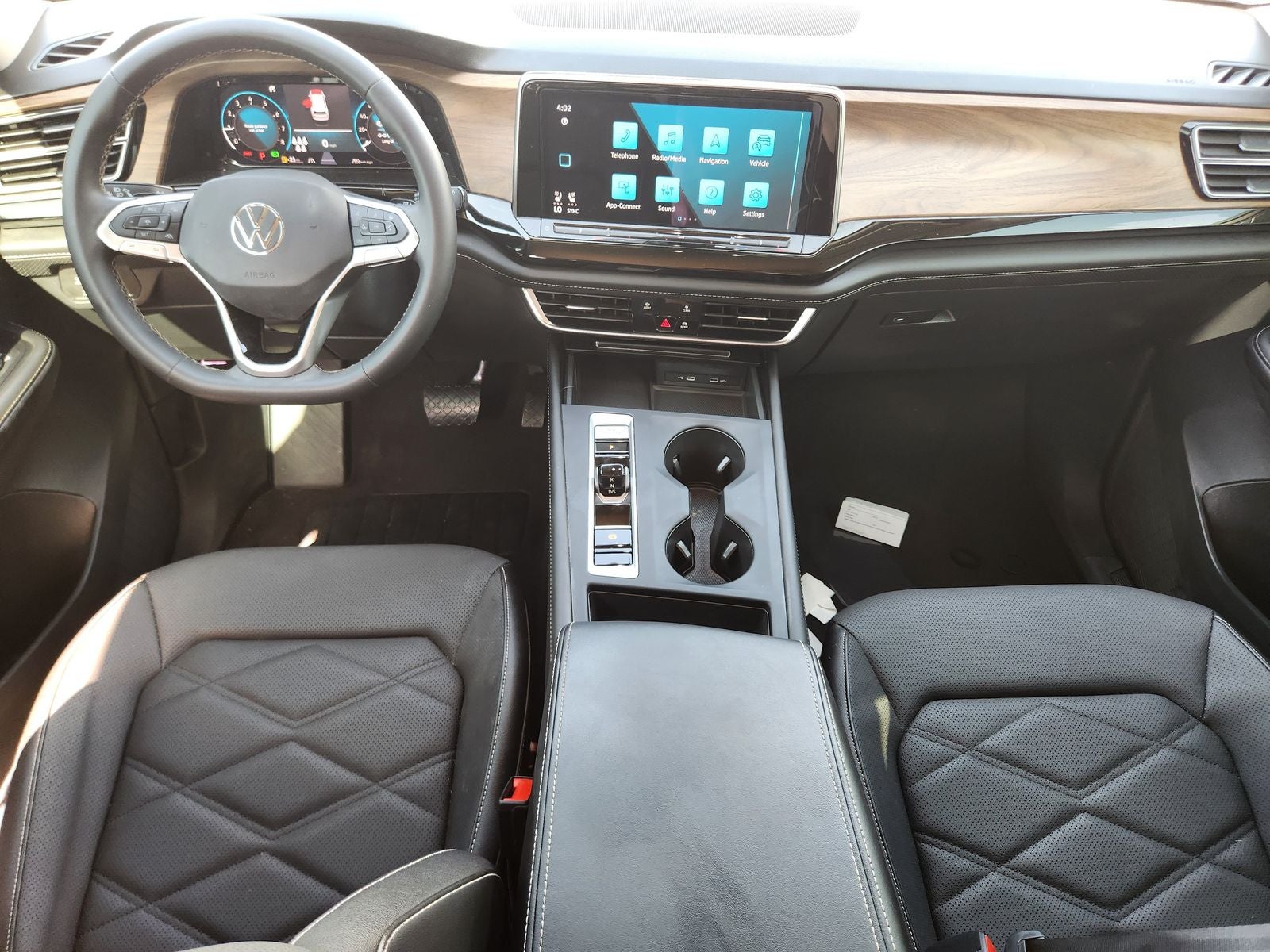 2024 Volkswagen Atlas 2.0T SE
