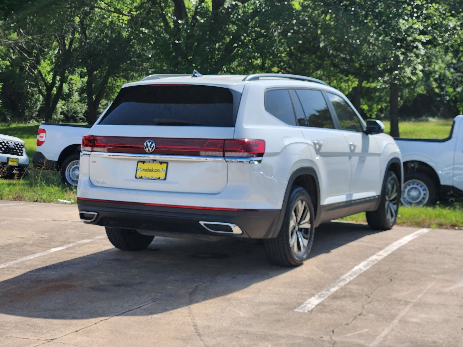 2024 Volkswagen Atlas 2.0T SE