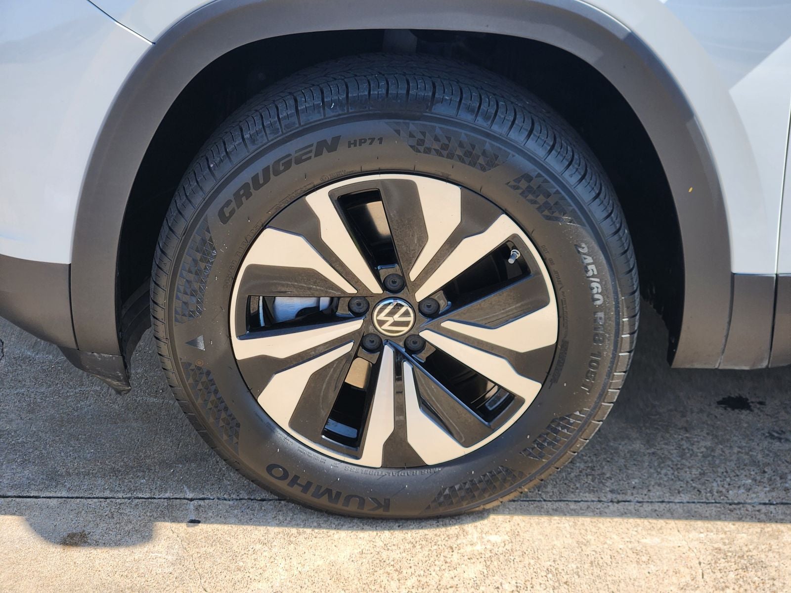 2024 Volkswagen Atlas 2.0T SE