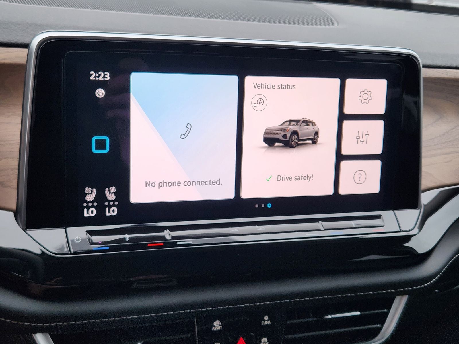2025 Volkswagen Atlas 2.0T SE w/Technology