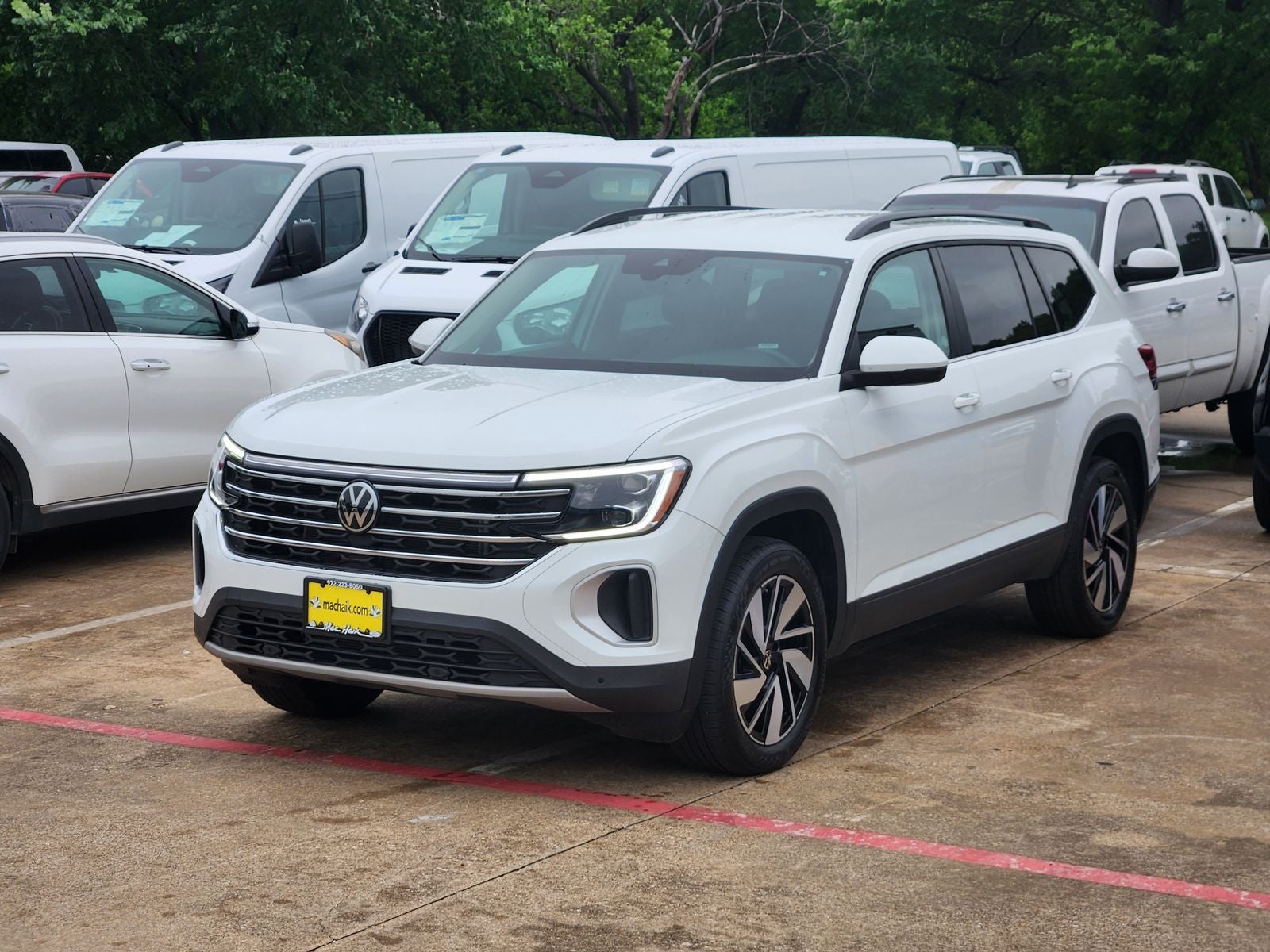 2025 Volkswagen Atlas 2.0T SE w/Technology