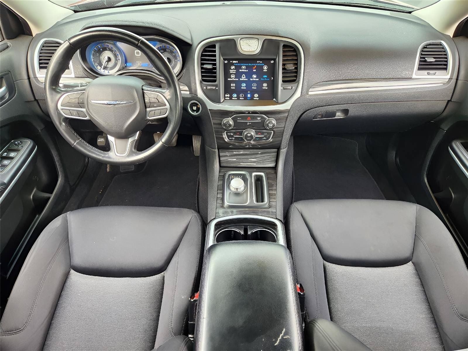2022 Chrysler 300 Touring