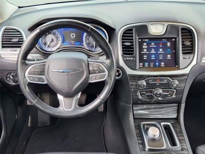 2022 Chrysler 300 Touring