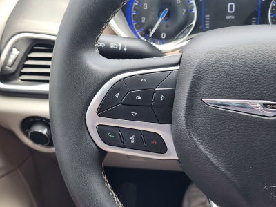 2024 Chrysler Voyager LX