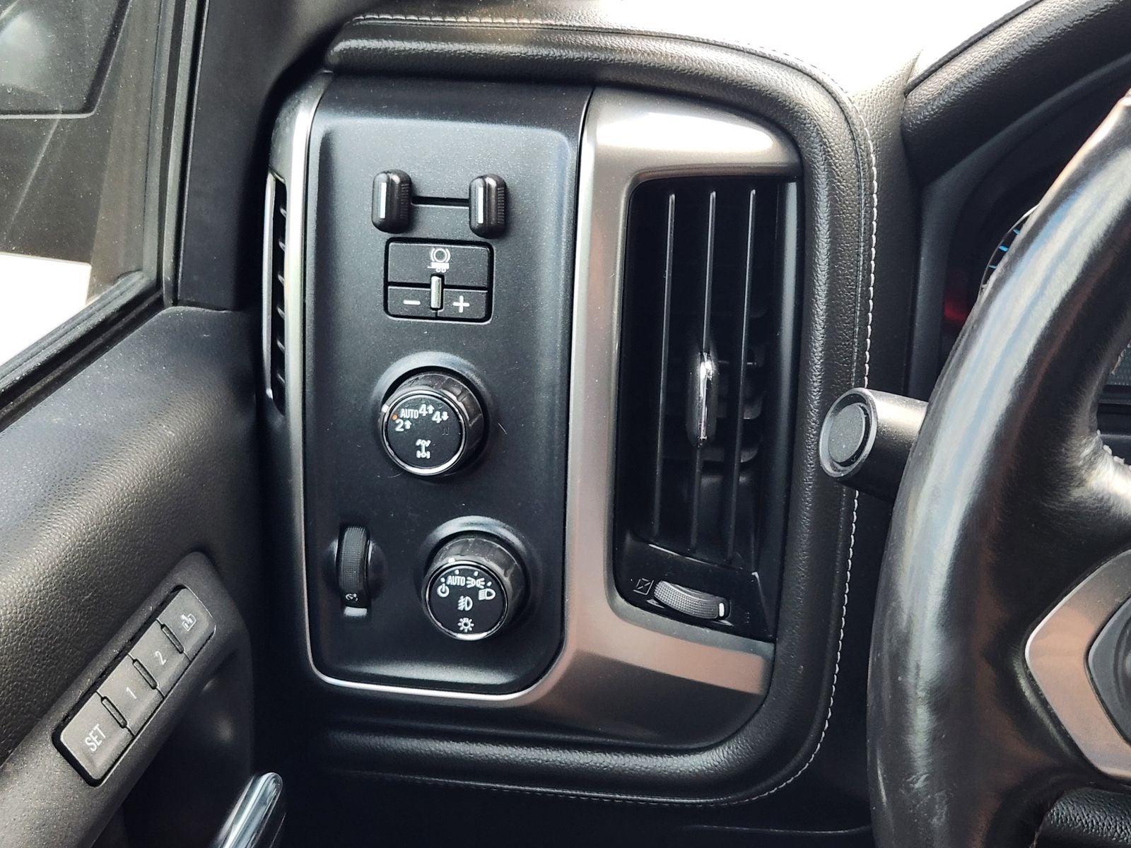 2018 Chevrolet Silverado 1500 LTZ 2LZ