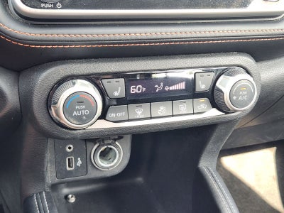 2019 Nissan Kicks SR
