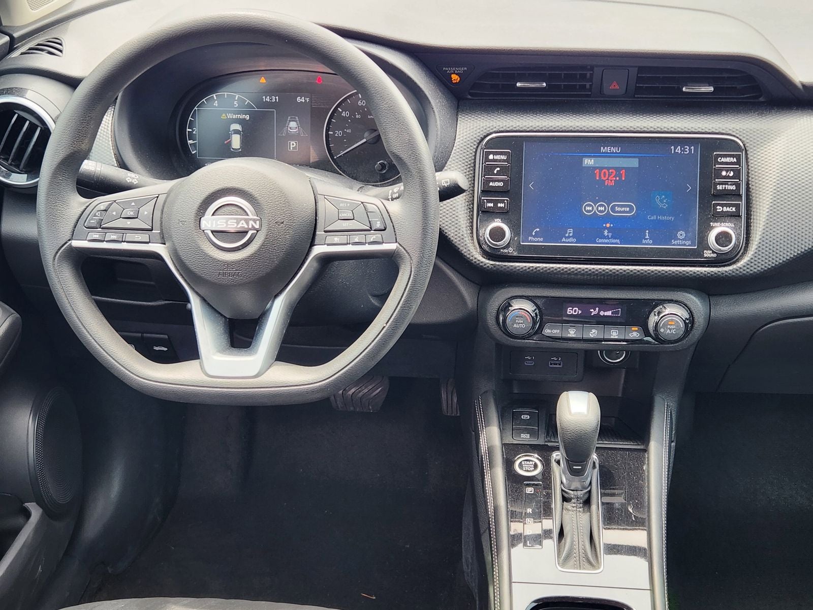 2022 Nissan Kicks SV