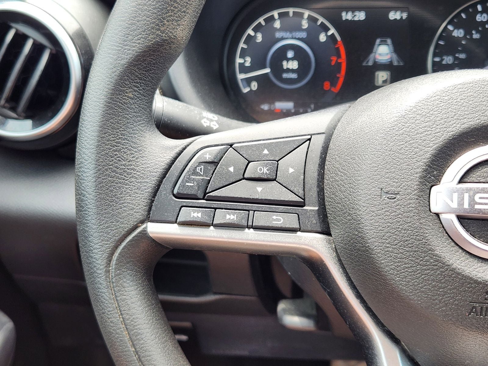 2022 Nissan Kicks SV