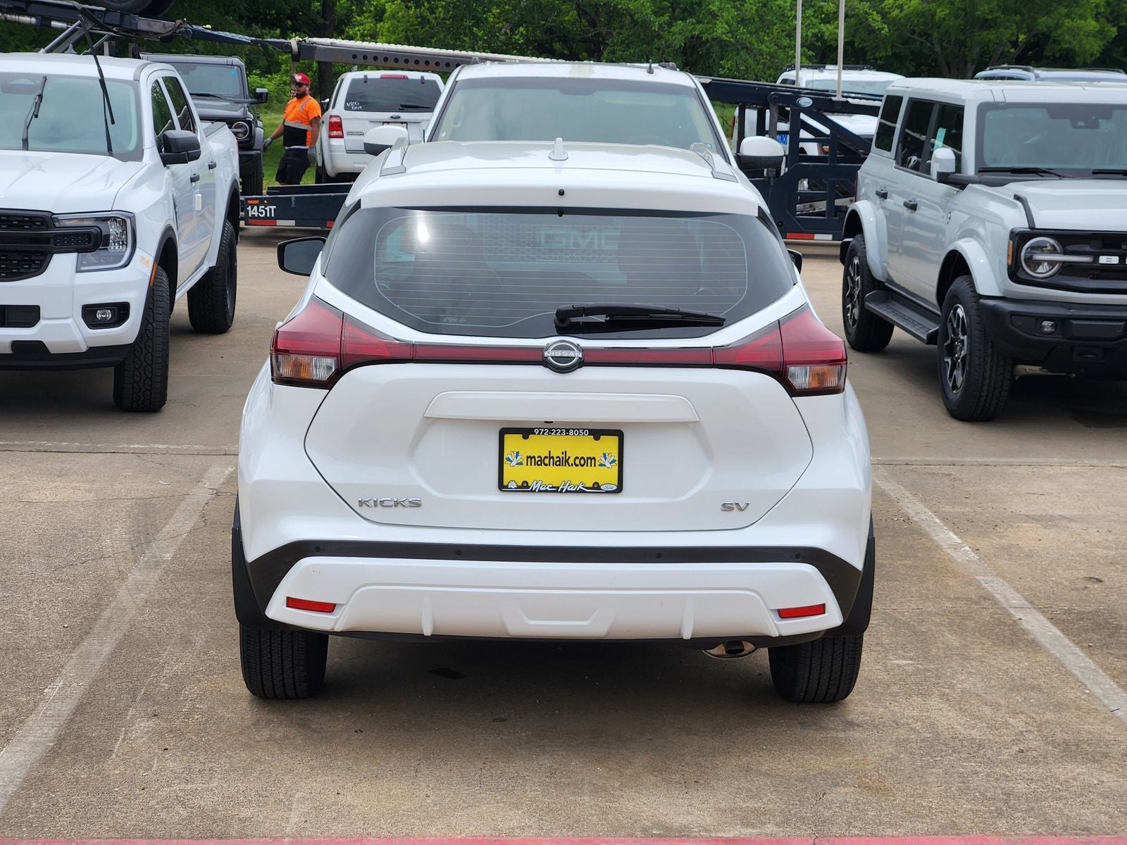 2022 Nissan Kicks SV