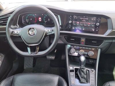 2019 Volkswagen Jetta SEL Premium