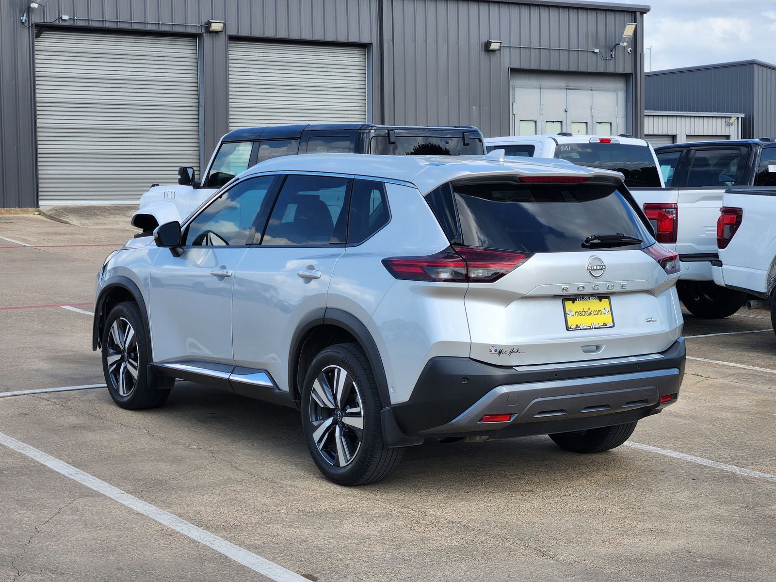 2023 Nissan Rogue SL