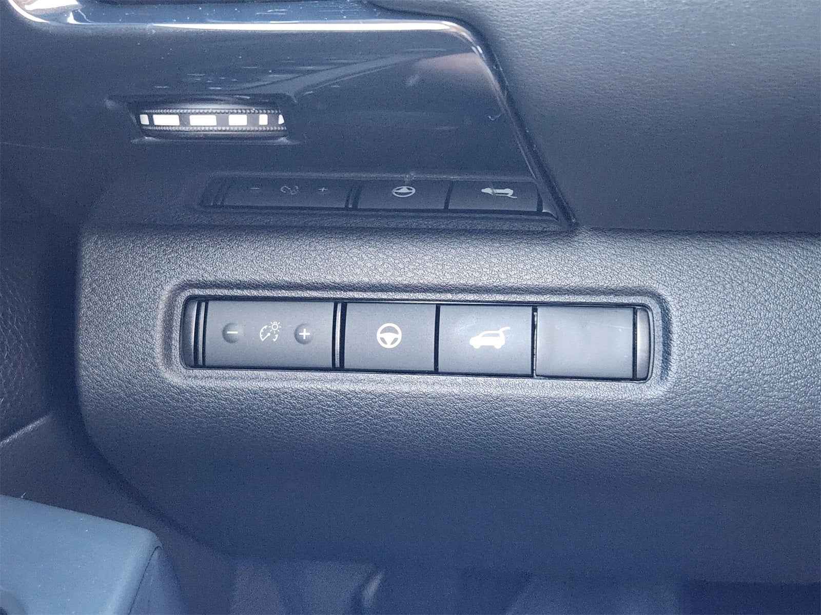 2023 Nissan Pathfinder SV