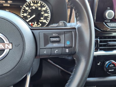 2023 Nissan Pathfinder SV