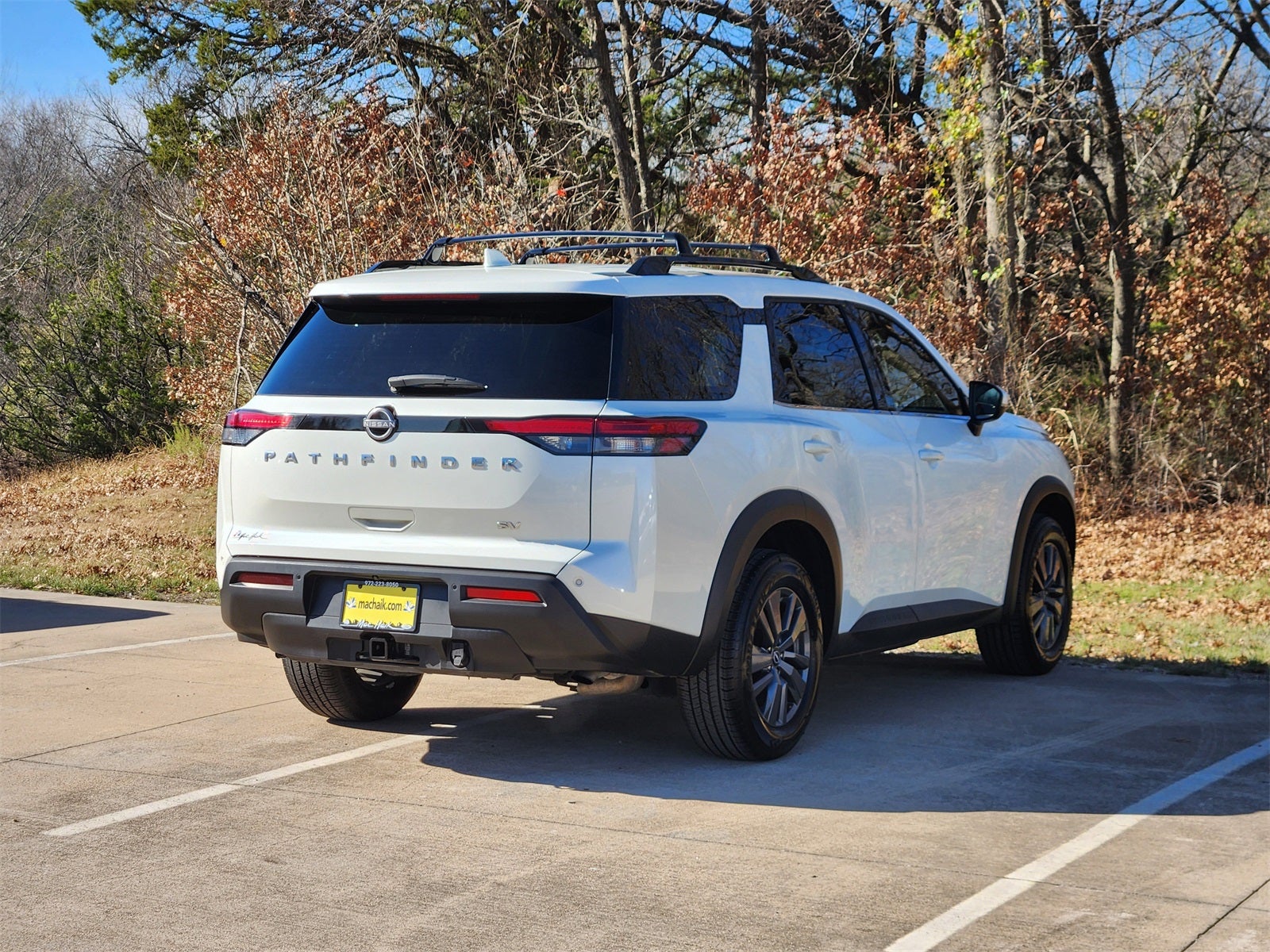 2023 Nissan Pathfinder SV