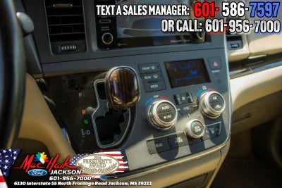 2019 Toyota Sienna XLE 8 Passenger